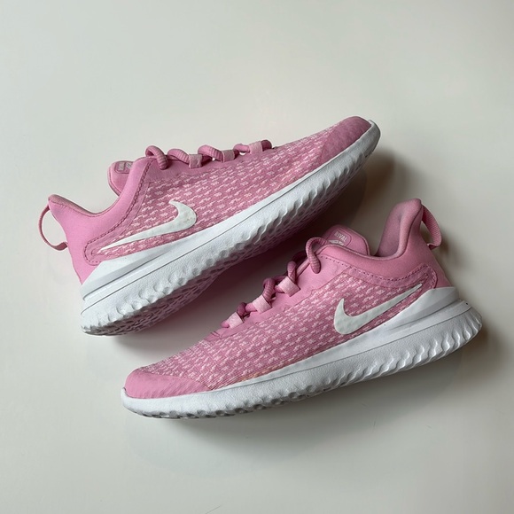 Nike Other - Girls Pink Nike Sneakers (Youth)
